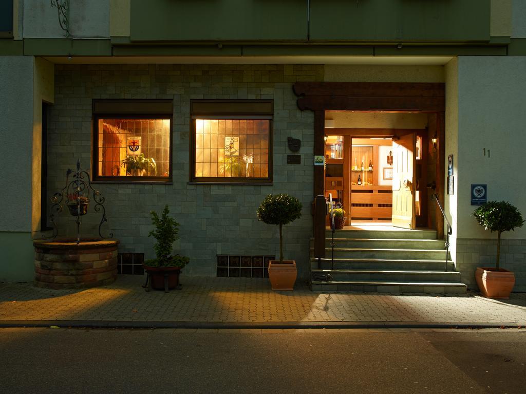 Hotel Loesch Pfaelzer Hof Romerberg Luaran gambar