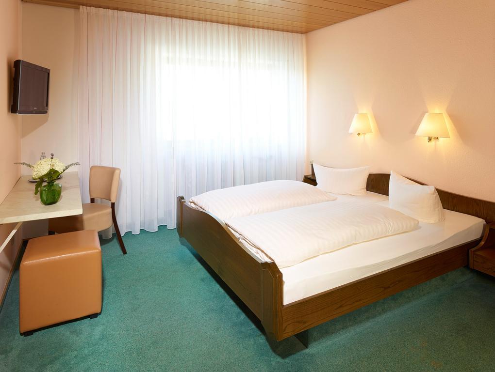 Hotel Loesch Pfaelzer Hof Romerberg Bilik gambar
